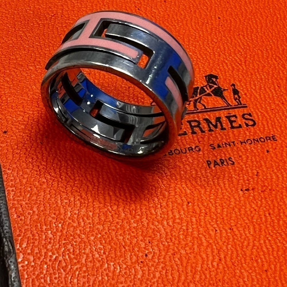 Hermes light Pink Puzzle ring sz 5.5